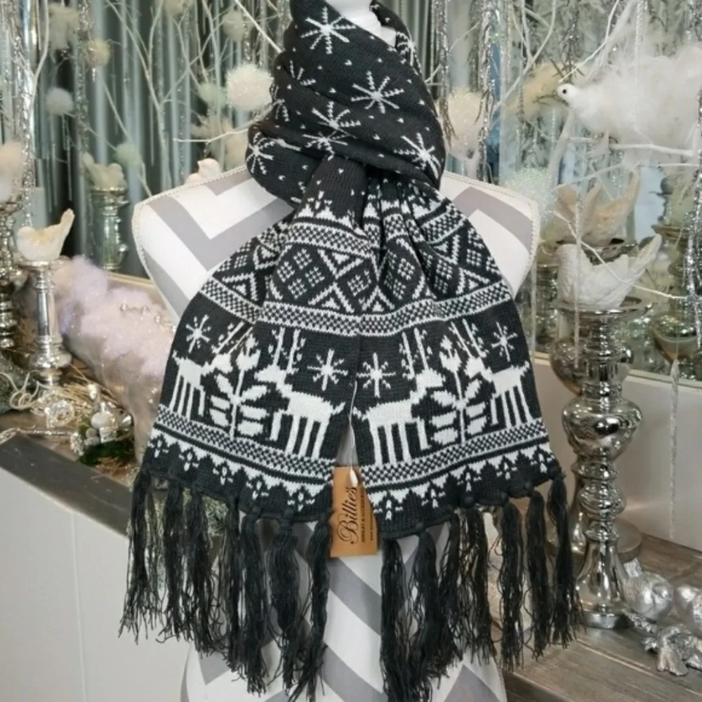 GRAY WINTER PRINT SCARF W/ FRINGE